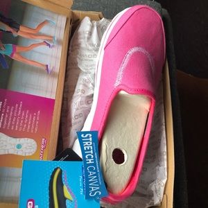 Skechers Slip On sneakers size 6.5